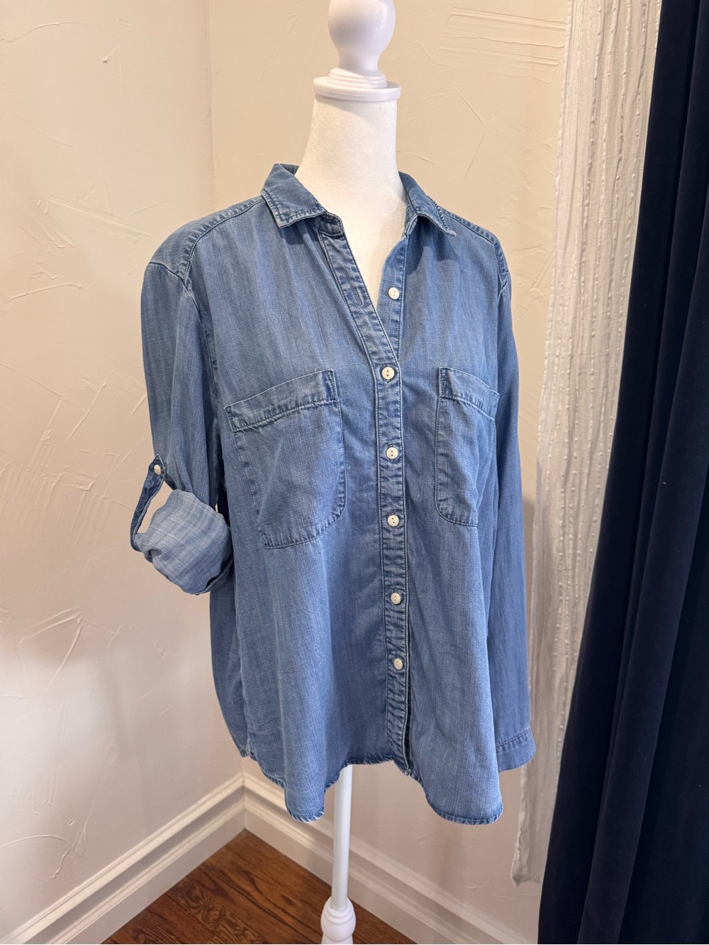 Quince Light Blue Denim Button-Up Shirt